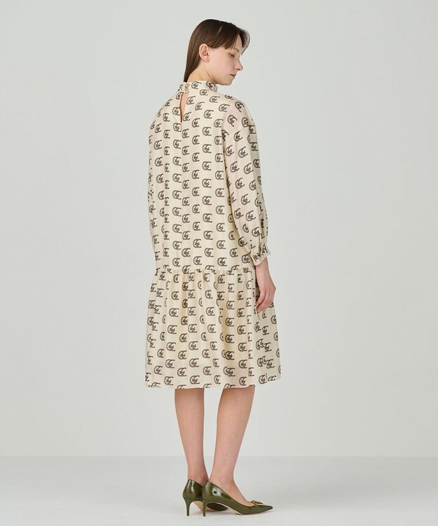 GRACE CONTINENTAL シルクモノグラムドレス ベージュ