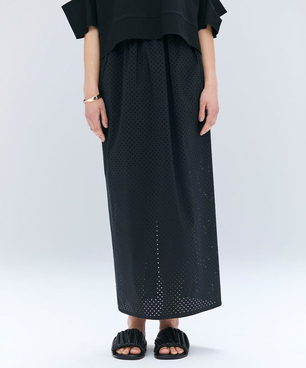 BEIGE， 【洗える】PICCOLO / パンチングドットIラインスカート Black