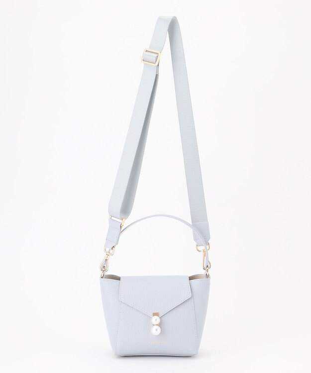 TOCCA 【大人百花掲載】INNOCENCE LEATHER POCHETTE ポシェットバッグ ブルー系