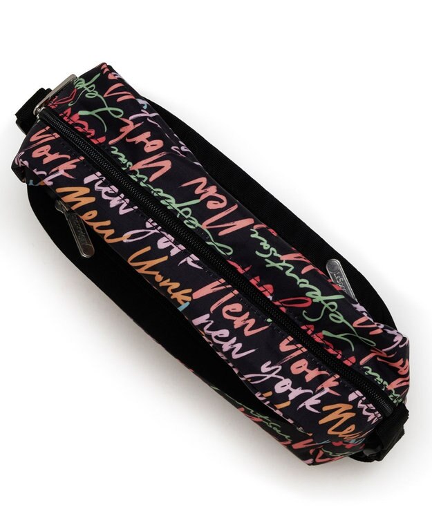 LeSportsac DANIELLA CROSSBODY/NYCスクリプトブラック NYCスクリプトブラック