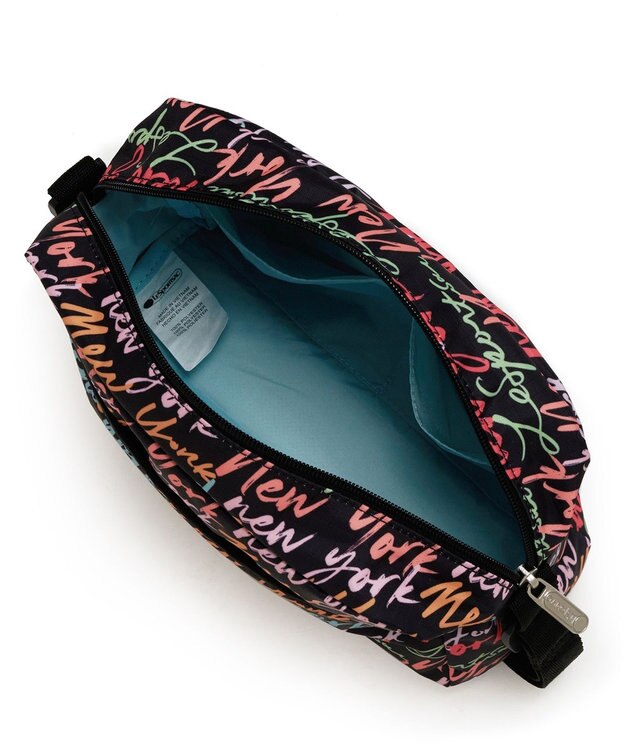 LeSportsac DANIELLA CROSSBODY/NYCスクリプトブラック NYCスクリプトブラック