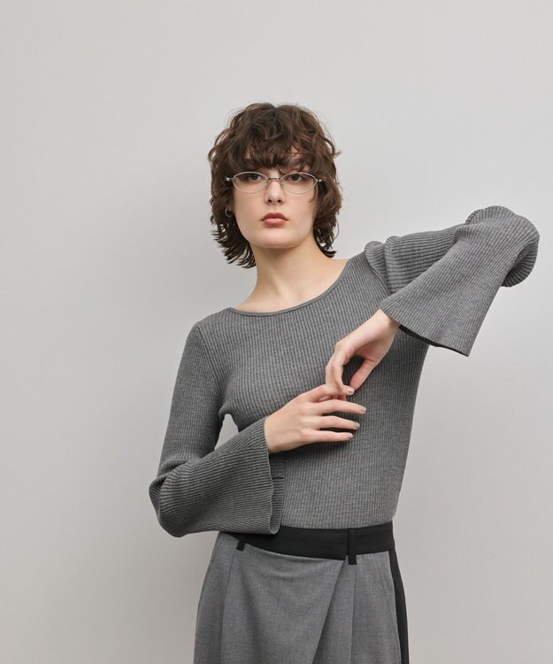 GRACE CONTINENTAL アイレットリブニットトップ グレー