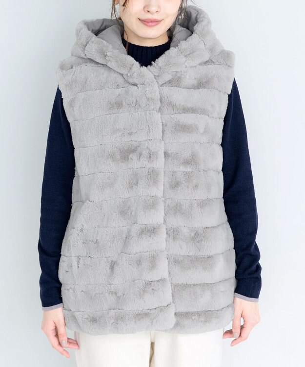 Tiaclasse 【2WAY】着回し自由のリバーシブルキルトフェイクファーベスト グレー