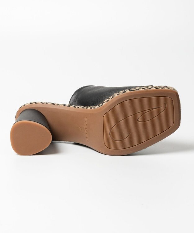 gaimo 【GAIMO/ガイモ】Vカットスクエアヒールサンダル ブラック