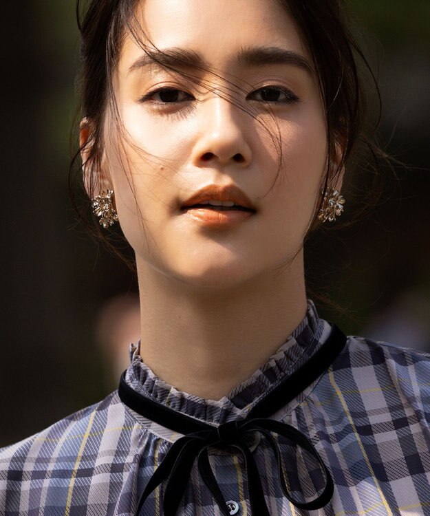 組曲 フルールメタルイヤリング ゴールド系