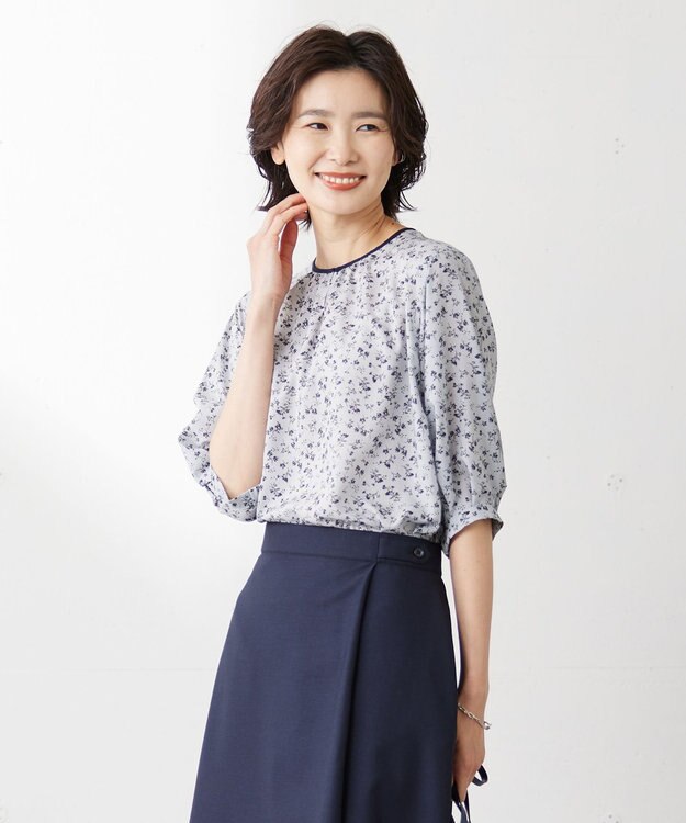 J.PRESS LADIES L 【洗える】 スパンローンフラワー ボリュームスリーブ ブラウス サックスブルー系5