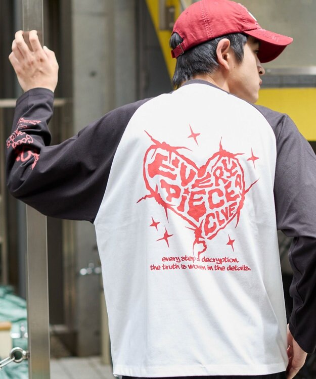 WEGO 【ユニセックス着用ITEM/MLサイズ展開】スリーブロゴグラフィックラグランT（LS） ブラック