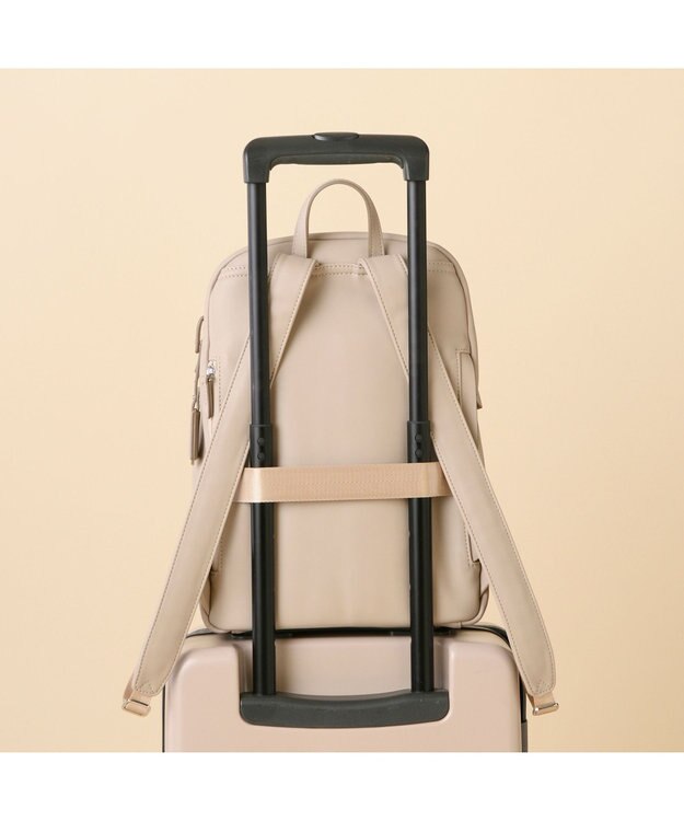 ACE BAGS & LUGGAGE  W&.Day Night ポエット ラウンドリュック A4ジャストサイズ ビジネスバッグ 11721 ダブルアンドデイナイト アイボリー