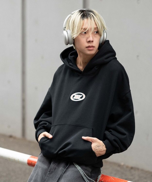 WEGO 【ユニセックス着用ITEM/裏起毛】バルーンクロップドグラフィックプルパーカー ブラック