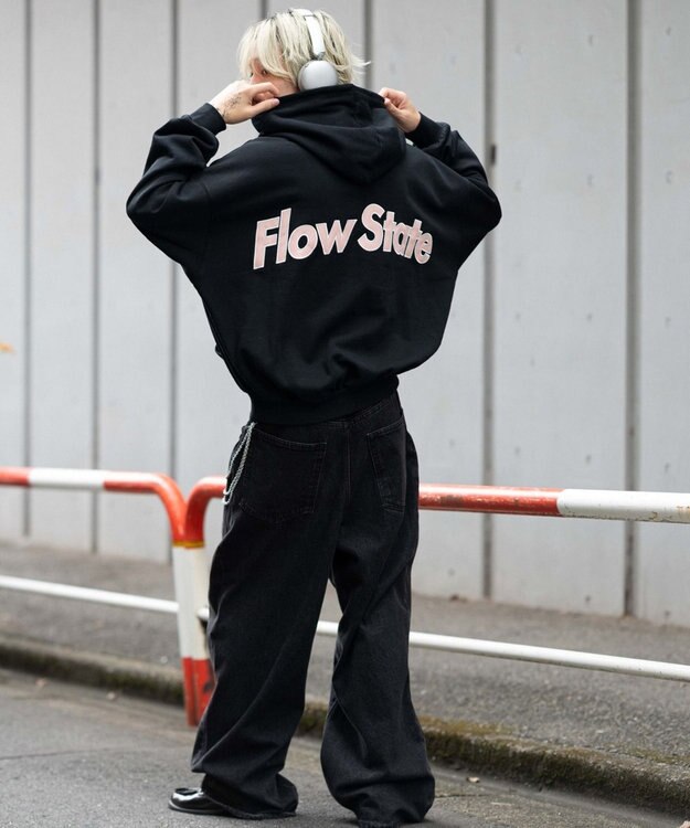 WEGO 【ユニセックス着用ITEM/裏起毛】バルーンクロップドグラフィックプルパーカー ブラック