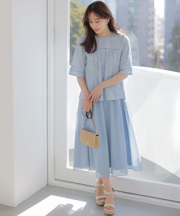 組曲 【先行予約】エンブロイダリーレース5分袖 ブラウス クラウディブルー系