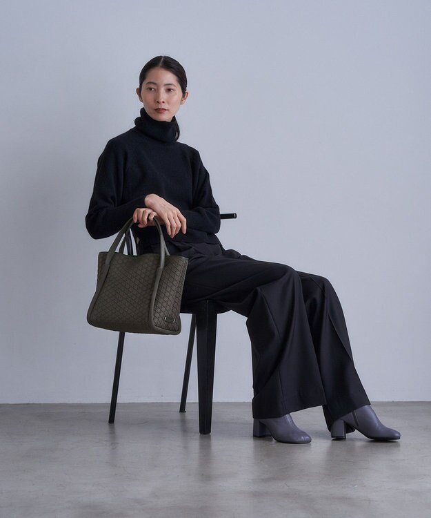 MIYABIYA LAQUOH【撥水加工】篭目柄エンボスボンディングトートS カーキ