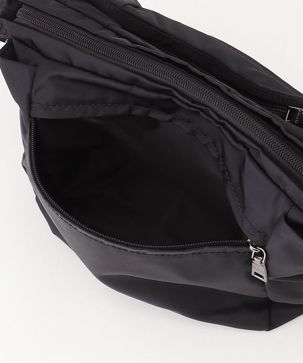 Y'SACCS 【Y’SACCS vous et】ラウンドショルダー ブラック