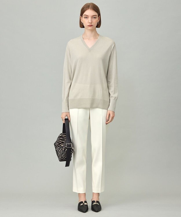 ICB 【洗える】 トリアセボディシェルピーチ スティックパンツ オフホワイト系