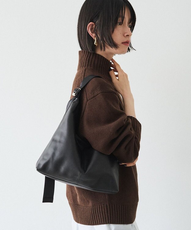 russet レザーホーボーバッグ M(CE-1658) Black