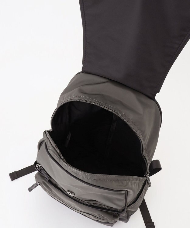 Y'SACCS 【Y’SACCS vous et】ナイロン×ポリウレタン リュック ダークグレー