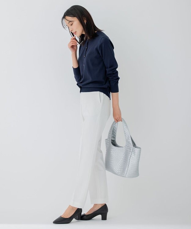 23区 【洗える】ストレッチツイル センタープレス パンツ ホワイト系