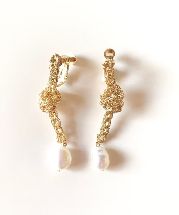 CASUMINO yui black イヤリング gold