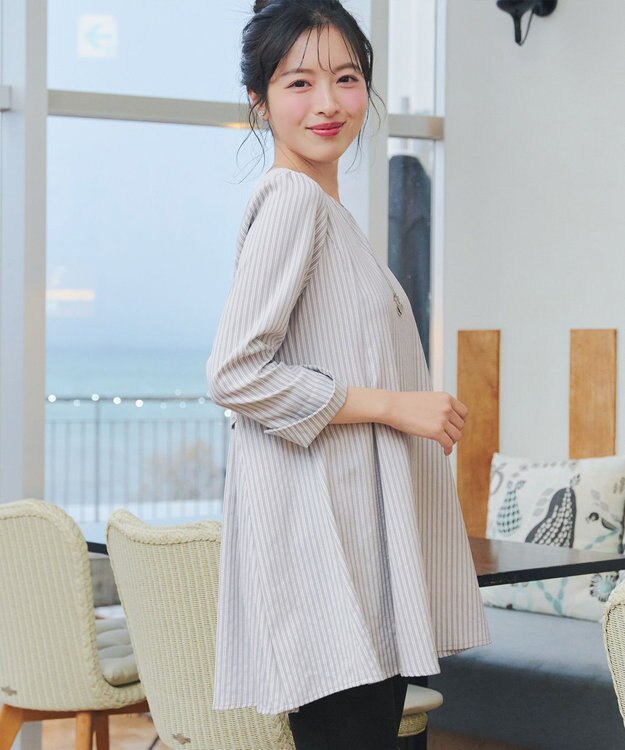 Tiaclasse L 【おのののかさん着用】半袖＆七分袖選べる袖丈バックフレアチュニック 七分袖グレージュストライプ