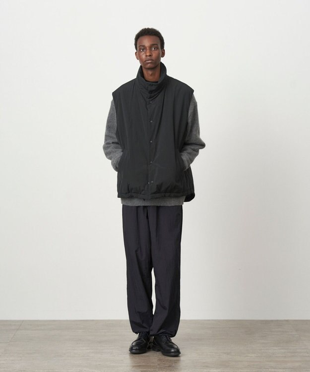 ATON TECHNO COTTON | リサイクルウールパテッドベスト - UNISEX BLACK