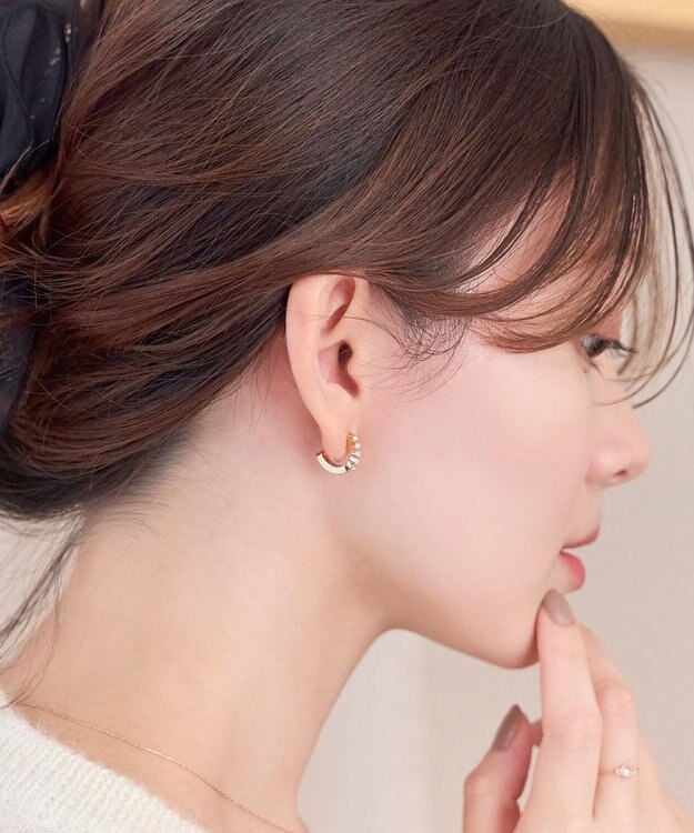 Phoebe 【金属アレルギー対応】【痛くないシリーズ】プチベゼルストーンフープライトフィットイヤリング　シャンパンゴールド シャンパンゴールド