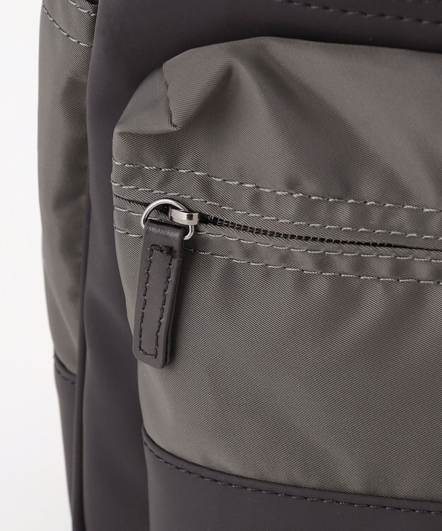 Y'SACCS 【Y’SACCS vous et】ナイロン×ポリウレタン リュック ダークグレー