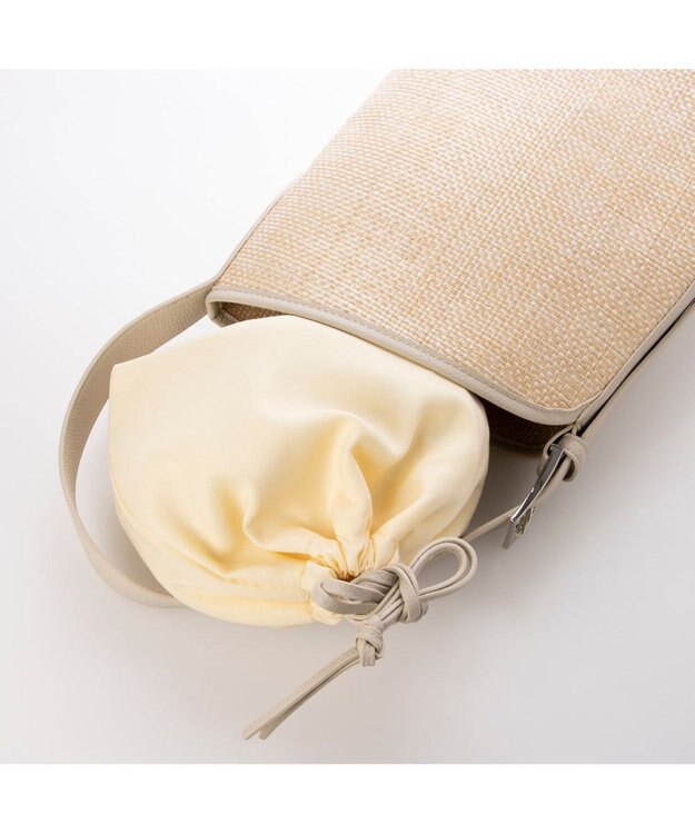 UNBILLION カシュカシュ cachecache / 雑材風アシンメトリートート アイボリー