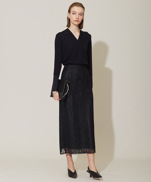 ICB 【WEB限定カラーあり・洗える】 シンセティックフルニードル Vネックプルオーバー ブラック×ネイビー系