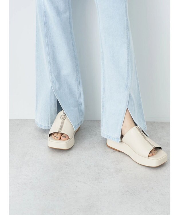 earth music&ecology センタースリットデニムパンツ Light Indigo