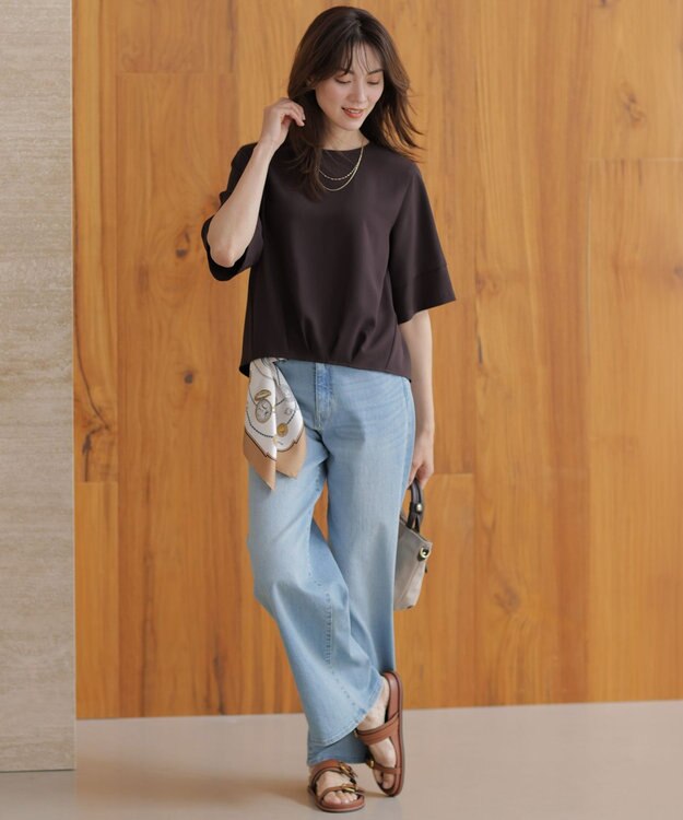 J.PRESS LADIES 【着こなしのポイントに】Traditional print  スクエア スカーフ キャメル系