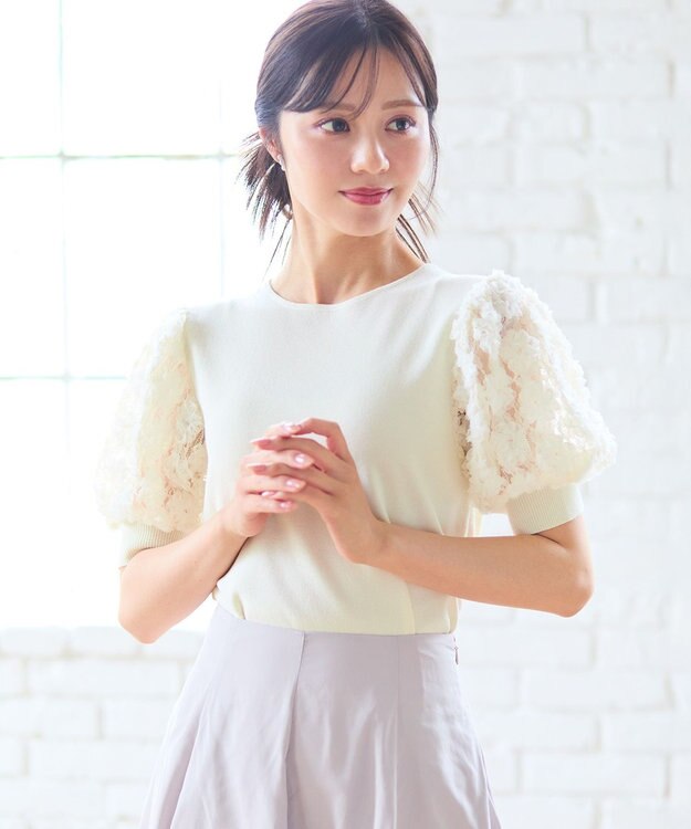 Feroux ブーケスリーブ ニットプルオーバー アイボリー系