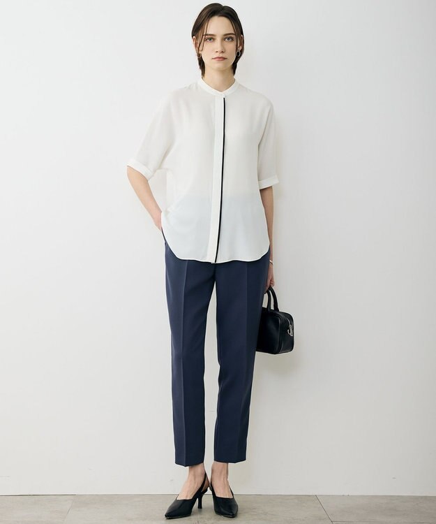 ICB L 【先行予約・WEB限定カラーあり】BackSatinAmunzen 5分袖バンドカラーブラウス オフホワイト