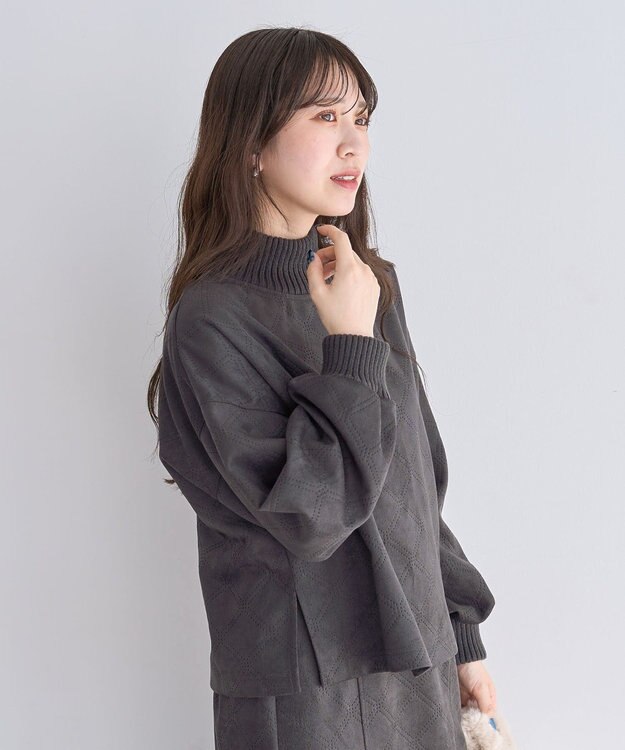 Green Parks ・ＥＬＥＮＣＡＲＥ　ＤＵＥ　エンボスプルオーバー Charcoal Gray