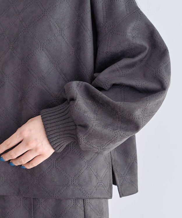 Green Parks ・ＥＬＥＮＣＡＲＥ　ＤＵＥ　エンボスプルオーバー Charcoal Gray