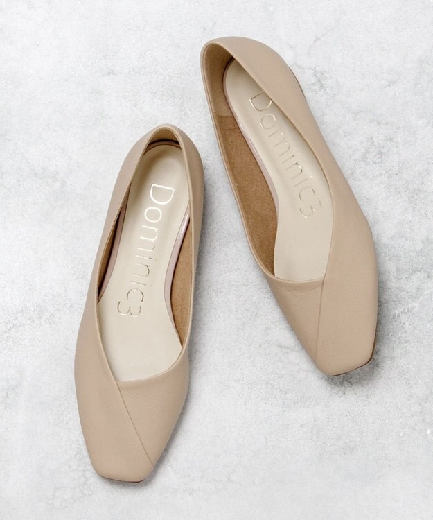 Dominic3 アシメカット パンプス ベージュ