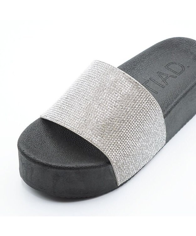 APOM ラインストーンリカバリーサンダル シルバー