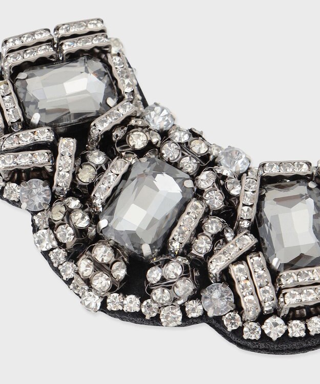 GRACE CONTINENTAL ビジューカーブブローチ ブラック