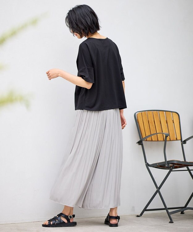 ANY ドライポンチVネックプルオーバー ブラック