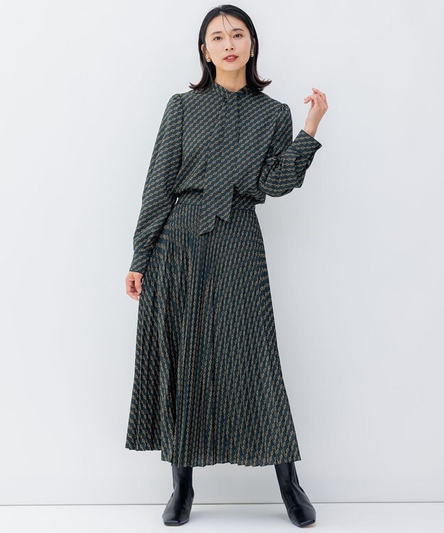 23区 【洗える】Ratti チェーンモチーフ ボウタイ ブラウス ダークグリーンプリント