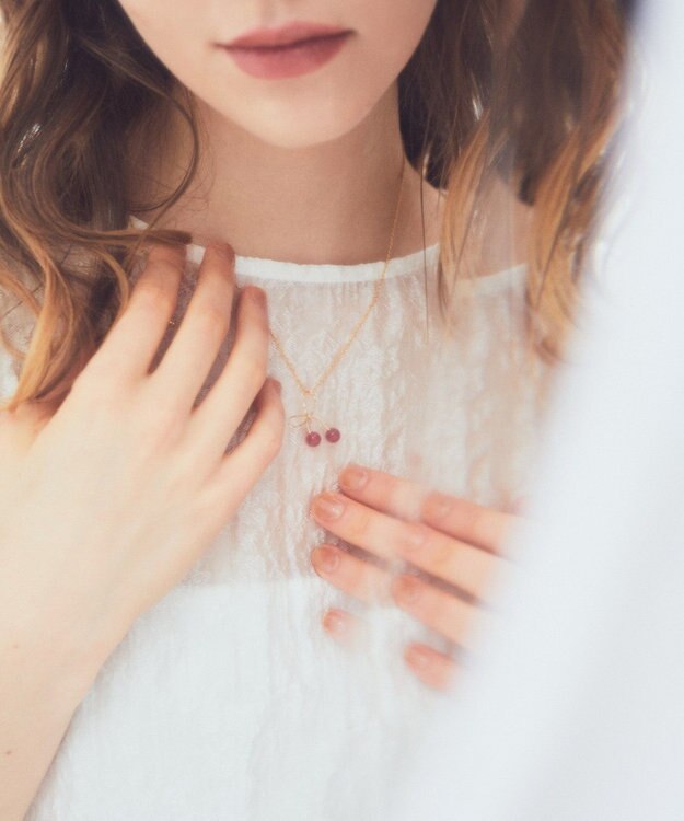 Maison de FLEUR チェリーネックレス Red