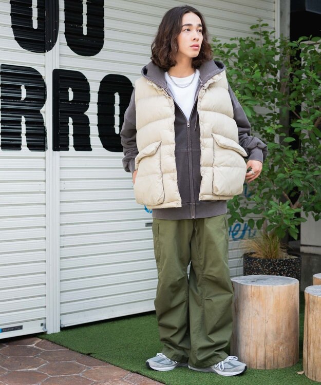 WEGO カラーナイロンパテッドベスト ベージュ