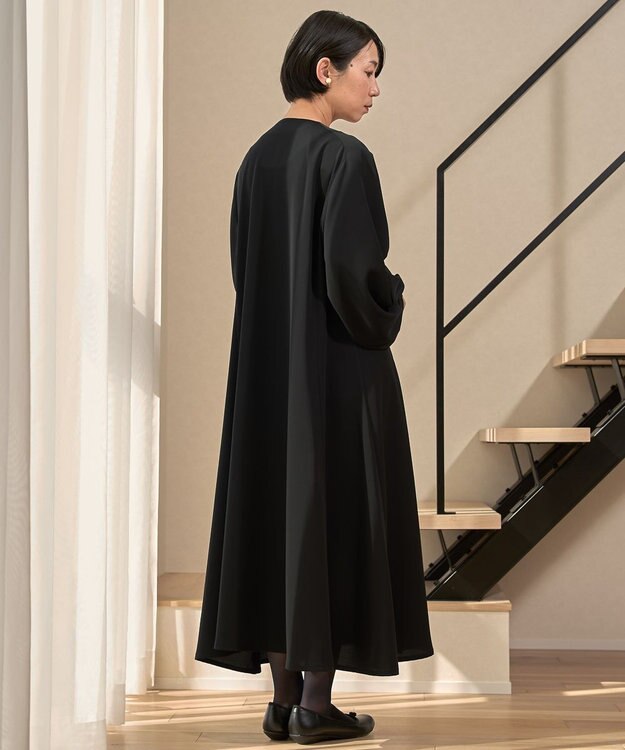 muuc ブラックフォーマルドレス〈礼服・ 喪服・日本製・オールシーズン〉〈上品なAライン・袖口ゴム・体型カバー・美しい落ち感〉〈冠婚葬祭・卒入学・日常着・前開き羽織り〉 ブラック