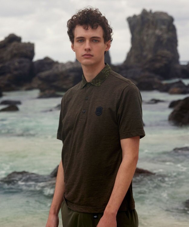 JOSEPH ABBOUD MOUNTAIN 【UNISEX】サスティナブル アウトドアポロ カーキ系