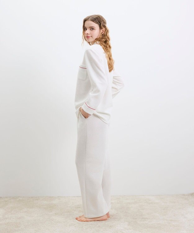 une nana cool 【綿混】丸襟ぽこぽこNew Yearパジャマ ホワイト