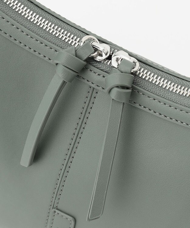 Y'SACCS ハーフムーンボディショルダーバッグ グリーン