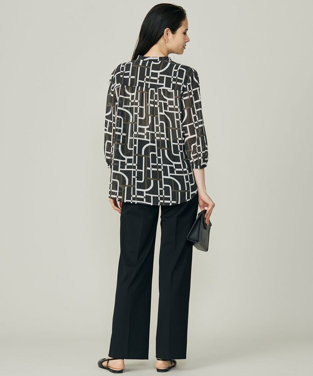 自由区 L 【17号サイズまで展開】ジオメトリックレトロプリント ブラウス グレーベース