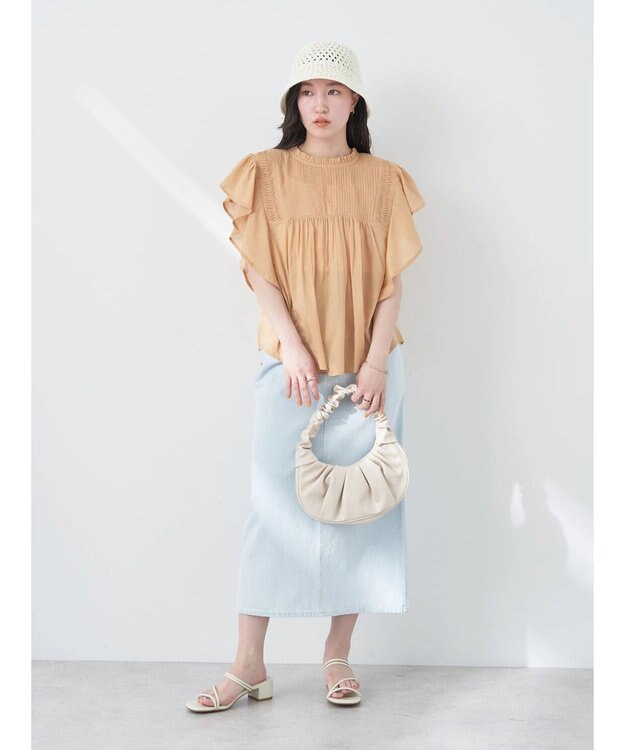 earth music&ecology コットンボイルフリルブラウス Beige