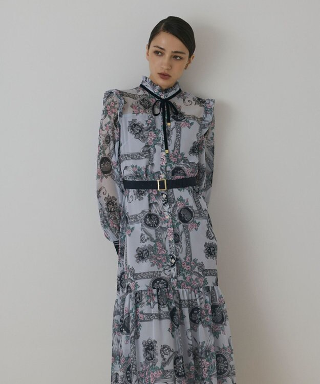 GRACE CONTINENTAL オーナメントフラワープリントワンピース ブルー