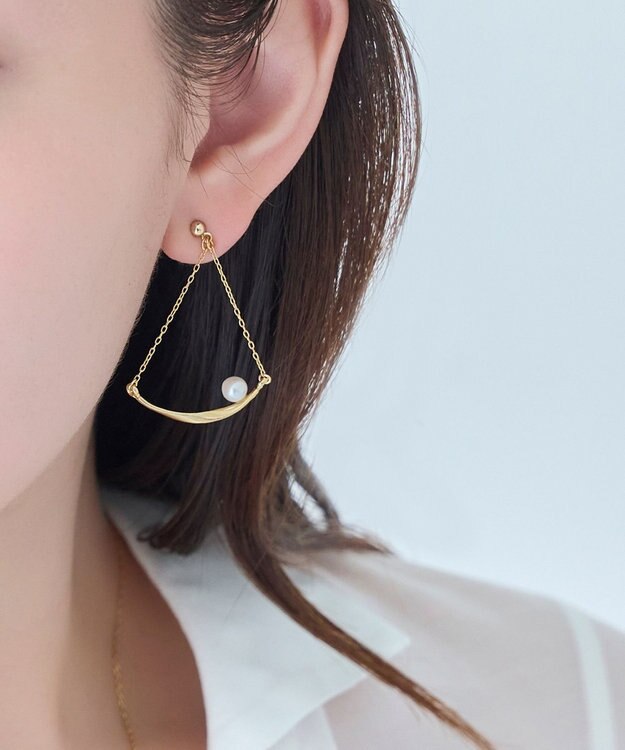 Phoebe 【金属アレルギー対応】スライヴパールトライアングルピアス　ゴールド/ニッケルフリー ゴールド