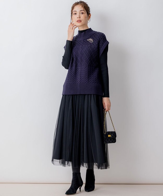 組曲 S 【WEB限定】バルキーニット ベスト ネイビー系